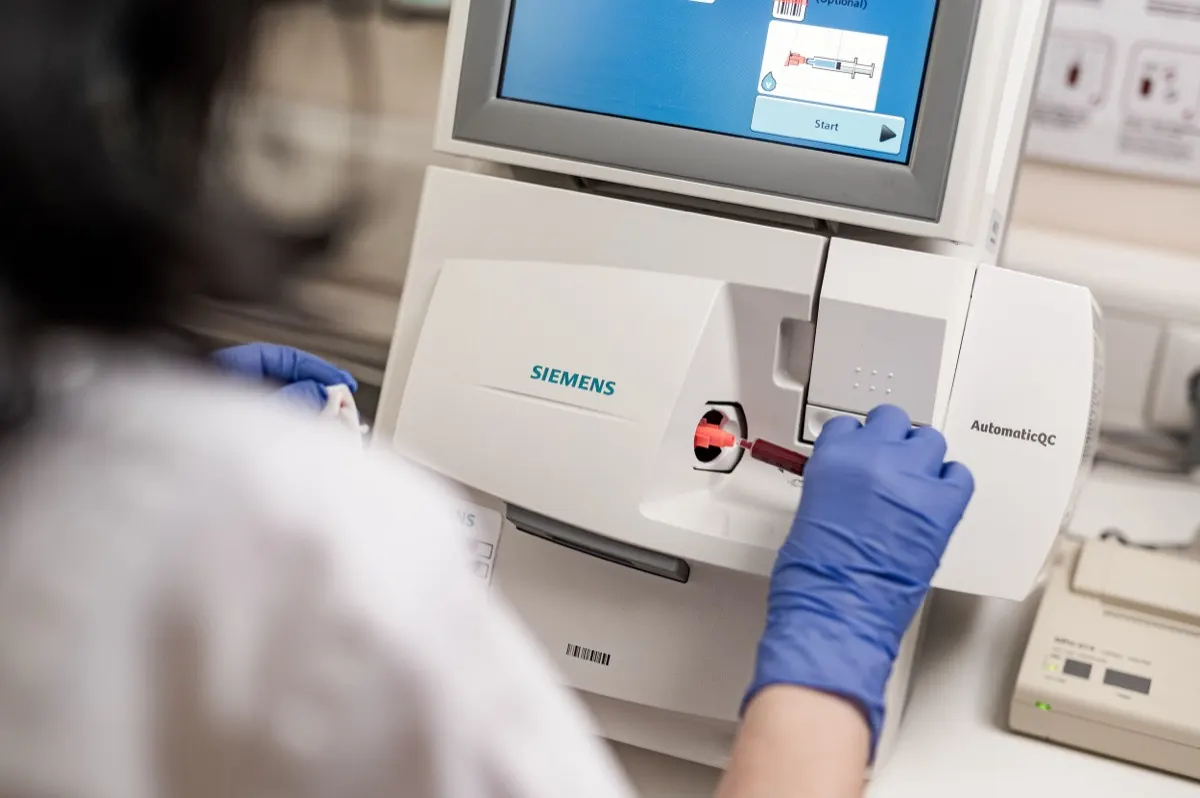 Advanced blood diagnostics at St. George Hospital Germany